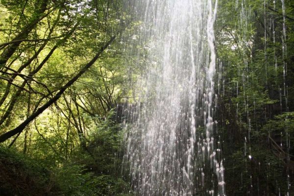 Lessinia falls